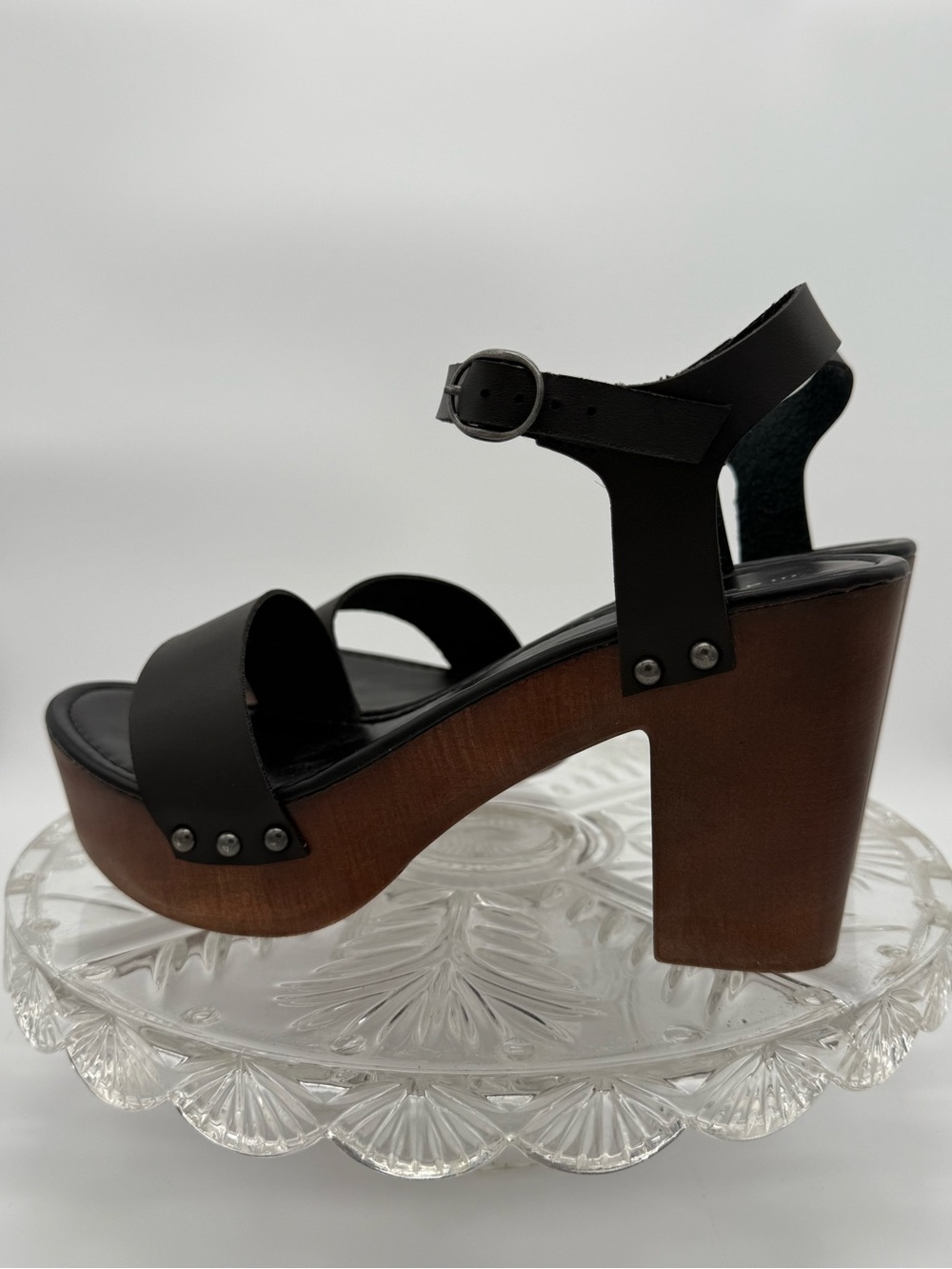 Madden Girl Black Leather Platform Sandals with Wood-Effect Heel - Picture 2 of 4